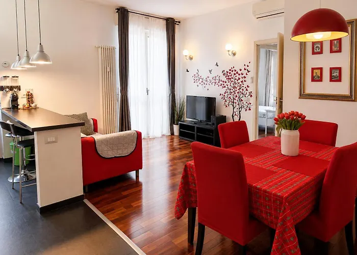 The Red Suite In Florence With Free Parking